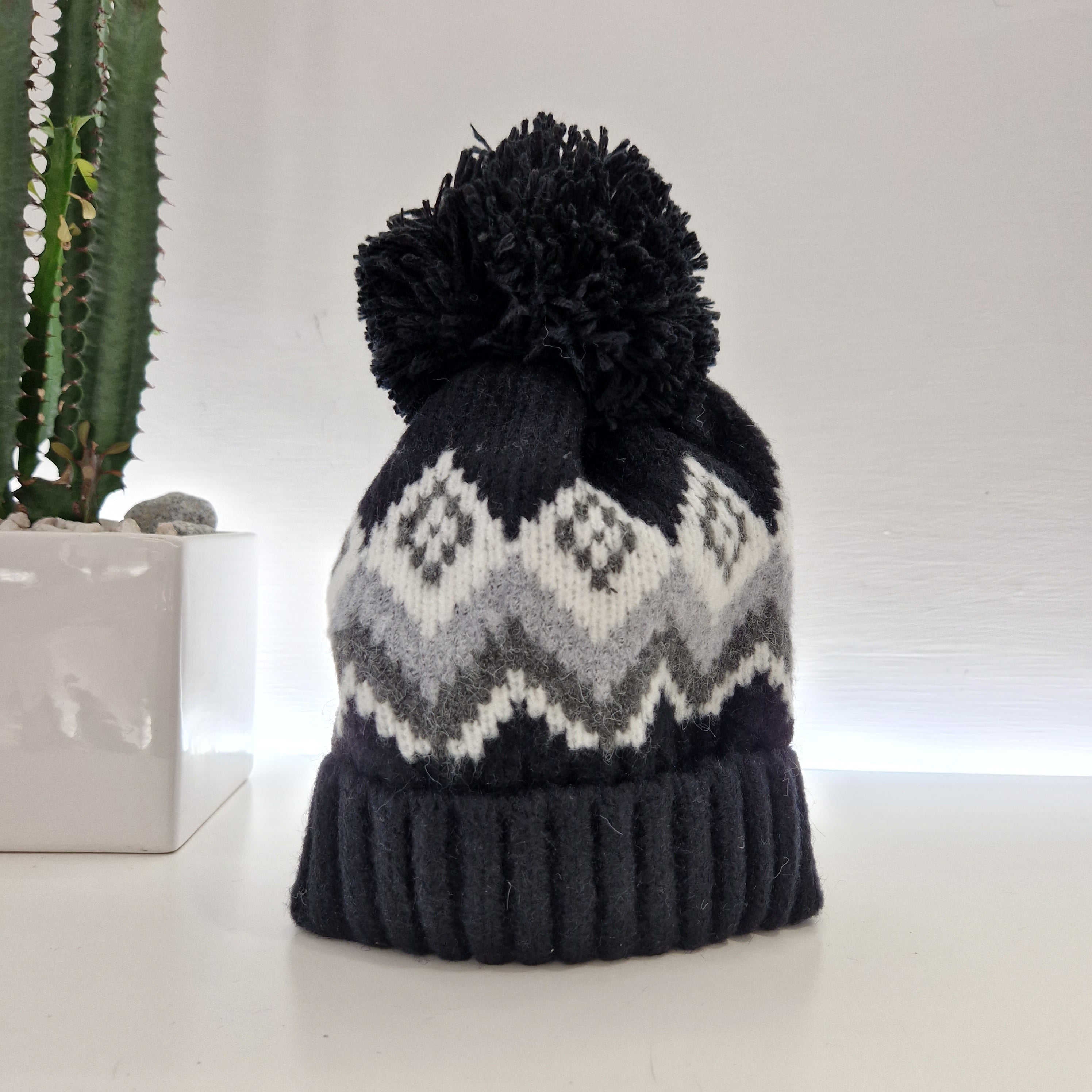 Cappellino montagna nero